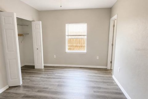House in Plant City, Florida 2 bedrooms, 74.32 sq.m. № 2391362 - photo 8