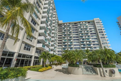 Condominio en venta en Miami Beach, Florida, 51.28 m2 № 1459331 - foto 26