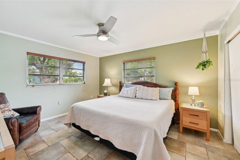 House in Sarasota, Florida 3 bedrooms, 129.78 sq.m. № 1840073 - photo 19