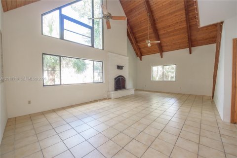 Casa en alquiler en Homestead, Florida, 3 dormitorios, 287.16 m2 № 2077751 - foto 3