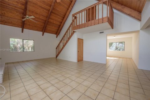 Casa en alquiler en Homestead, Florida, 3 dormitorios, 287.16 m2 № 2077751 - foto 5