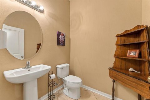 House in Lutz, Florida 5 bedrooms, 336.21 sq.m. № 2396342 - photo 23
