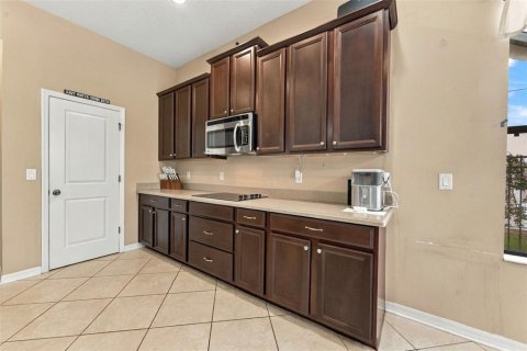 House in Lutz, Florida 5 bedrooms, 336.21 sq.m. № 2396342 - photo 16