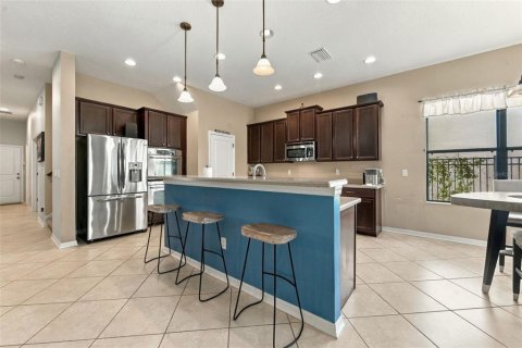 House in Lutz, Florida 5 bedrooms, 336.21 sq.m. № 2396342 - photo 14