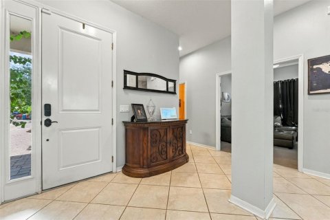 House in Lutz, Florida 5 bedrooms, 336.21 sq.m. № 2396342 - photo 7