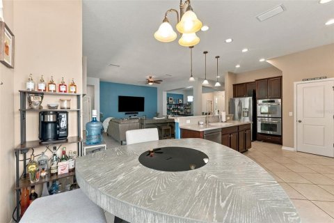 House in Lutz, Florida 5 bedrooms, 336.21 sq.m. № 2396342 - photo 21