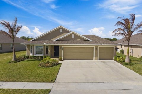 House in St. Lucie, Florida 3 bedrooms, 163.79 sq.m. № 2083192 - photo 29