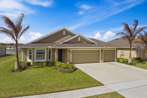 House in St. Lucie, Florida 3 bedrooms, 163.79 sq.m. № 2083192 - photo 30