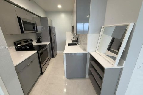 Copropriété à louer à Miami Beach, Floride: 46.17 m2 № 2431399 - photo 9