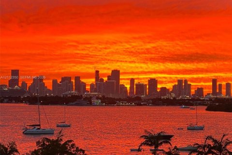 Copropriété à louer à Miami Beach, Floride: 46.17 m2 № 2431399 - photo 4