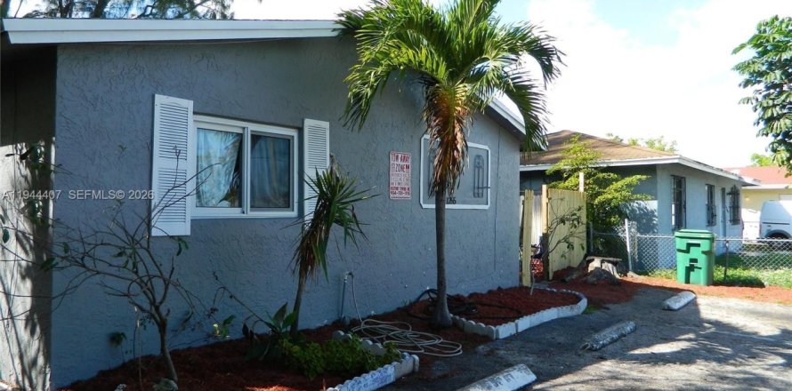 Commercial property in Fort Lauderdale, Florida 109.16 sq.m. № 2002270