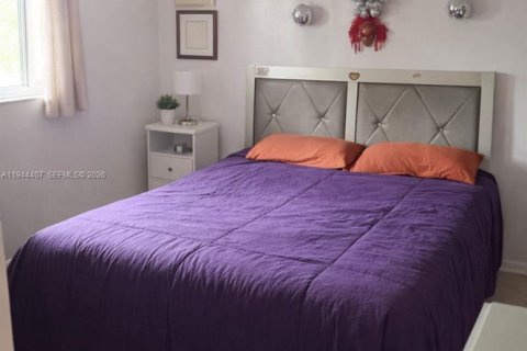 Immobilier commercial à vendre à Fort Lauderdale, Floride: 109.16 m2 № 2002270 - photo 14