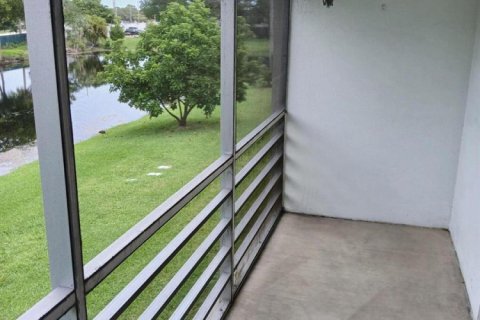 Купить кондоминиум в Дирфилд-Бич, Флорида 4 комнаты, 55.09м2, № 2084088 - фото 7
