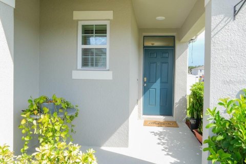 Villa ou maison à vendre à Kissimmee, Floride: 3 chambres, 156.08 m2 № 1808435 - photo 3