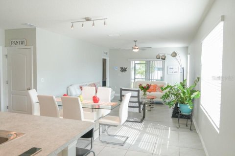Villa ou maison à vendre à Kissimmee, Floride: 3 chambres, 156.08 m2 № 1808435 - photo 9