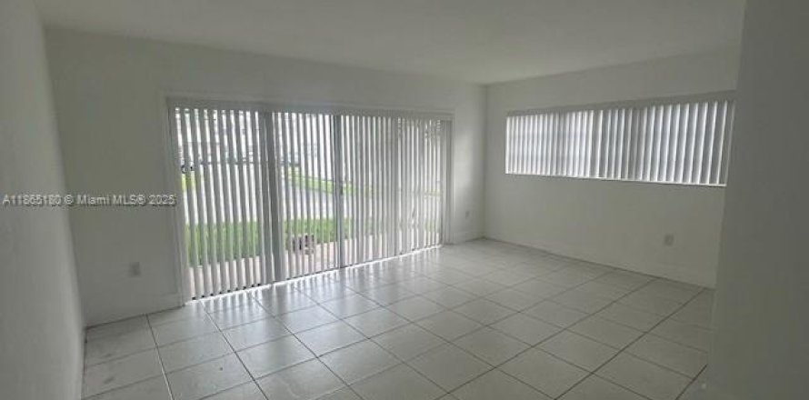Condo à Miami, Floride, 1 chambre  № 1979499