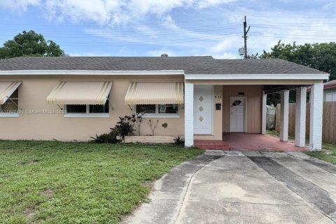 Villa ou maison à vendre à West Palm Beach, Floride: 3 chambres, 115.38 m2 № 1944544 - photo 1
