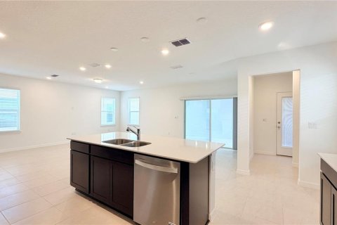 Villa ou maison à louer à Clermont, Floride: 4 chambres, 217.48 m2 № 2167658 - photo 16