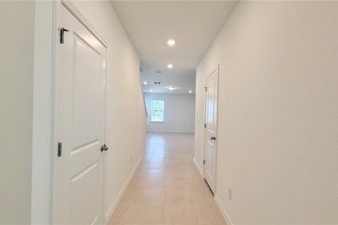 Villa ou maison à louer à Clermont, Floride: 4 chambres, 217.48 m2 № 2167658 - photo 4