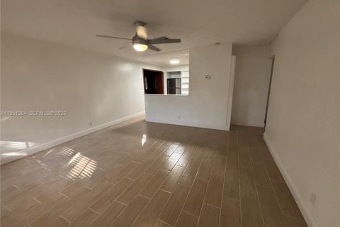 Casa en alquiler en Pompano Beach, Florida, 3 dormitorios, 119.19 m2 № 2008089 - foto 6