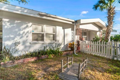 Casa en venta en Sarasota, Florida, 4 dormitorios, 195.09 m2 № 1563830 - foto 8