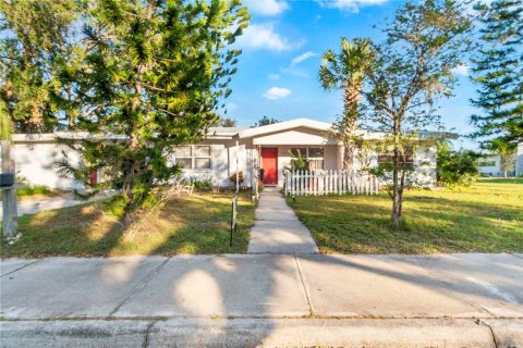 Casa en venta en Sarasota, Florida, 4 dormitorios, 195.09 m2 № 1563830 - foto 1