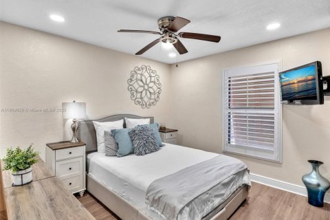 Casa en venta en Pembroke Pines, Florida, 3 dormitorios, 120.68 m2 № 1752617 - foto 22