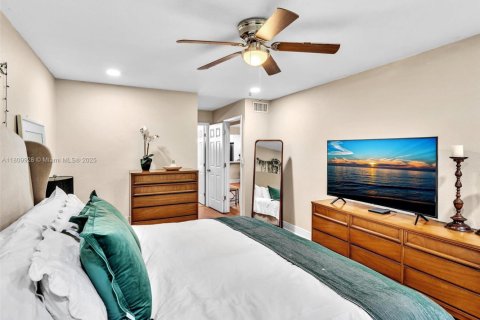 Casa en venta en Pembroke Pines, Florida, 3 dormitorios, 120.68 m2 № 1752617 - foto 26