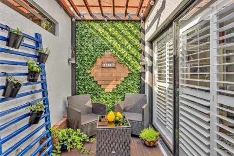 Casa en venta en Pembroke Pines, Florida, 3 dormitorios, 120.68 m2 № 1752617 - foto 30