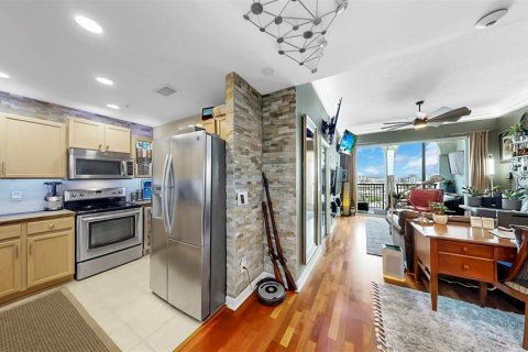 Condo in Tampa, Florida, 2 bedrooms  № 1751256 - photo 30