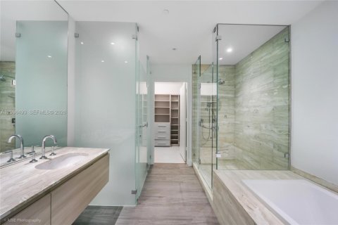 Condominio en venta en Miami, Florida, 3 dormitorios, 155.24 m2 № 2394466 - foto 6