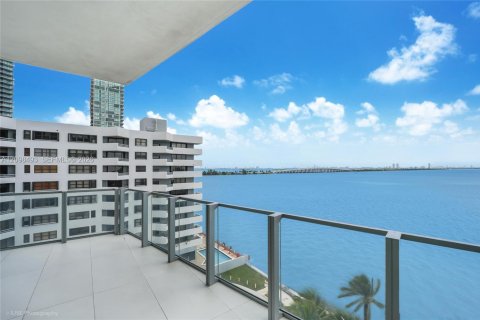 Condominio en venta en Miami, Florida, 3 dormitorios, 155.24 m2 № 2394466 - foto 13