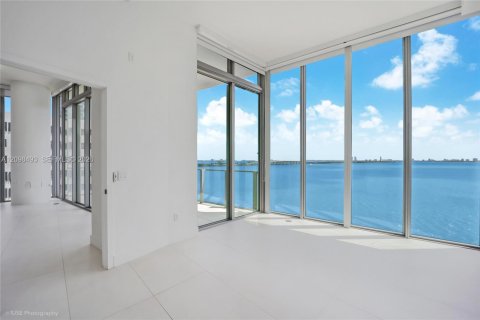 Condominio en venta en Miami, Florida, 3 dormitorios, 155.24 m2 № 2394466 - foto 5
