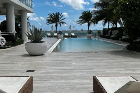 Condominio en venta en Miami, Florida, 3 dormitorios, 155.24 m2 № 2394466 - foto 17