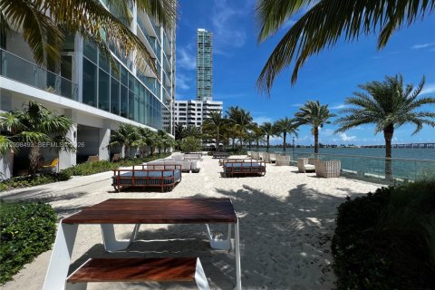 Condominio en venta en Miami, Florida, 3 dormitorios, 155.24 m2 № 2394466 - foto 20