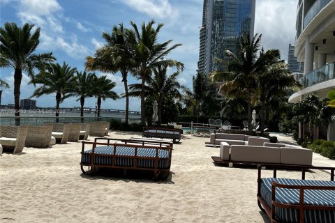 Condominio en venta en Miami, Florida, 3 dormitorios, 155.24 m2 № 2394466 - foto 21