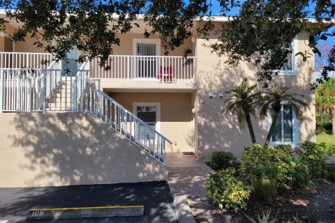 Condo in Rotonda, Florida, 2 bedrooms  № 681514 - photo 1
