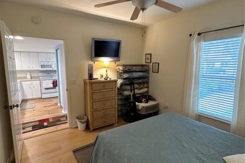 Condo in Rotonda, Florida, 2 bedrooms  № 681514 - photo 25