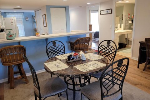 Condo in Rotonda, Florida, 2 bedrooms  № 681514 - photo 13