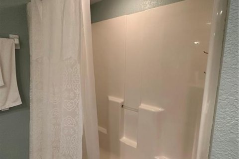 Condo in Rotonda, Florida, 2 bedrooms  № 681514 - photo 27