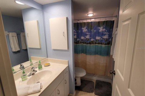 Condo in Rotonda, Florida, 2 bedrooms  № 681514 - photo 22