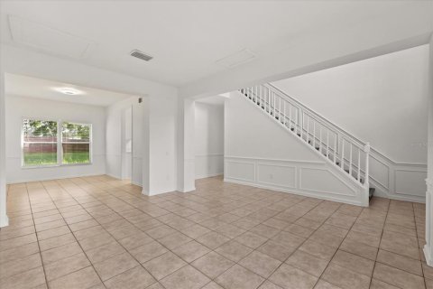 House in Lake Mary, Florida 4 bedrooms, 199 sq.m. № 1852598 - photo 4