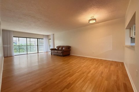 Купить кондоминиум в Майами, Флорида 2 спальни, 130.53м2, № 2047924 - фото 6