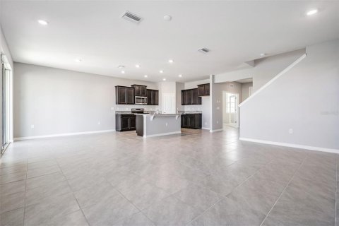 House in Wesley Chapel, Florida 4 bedrooms, 256.04 sq.m. № 1833010 - photo 5