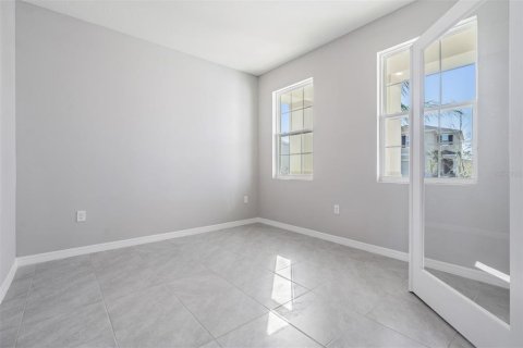 House in Wesley Chapel, Florida 4 bedrooms, 256.04 sq.m. № 1833010 - photo 23