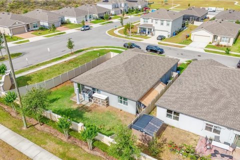 House in Haines City, Florida 4 bedrooms, 183.76 sq.m. № 1680434 - photo 6