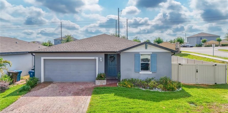 Villa ou maison à Haines City, Floride 4 chambres, 183.76 m2 № 1680434