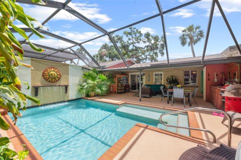 Propiedad comercial en venta en Sarasota, Florida, 6 dormitorios, 324.51 m2 № 1684647 - foto 5