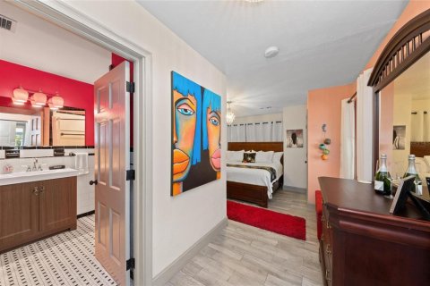 Propiedad comercial en venta en Sarasota, Florida, 6 dormitorios, 324.51 m2 № 1684647 - foto 25