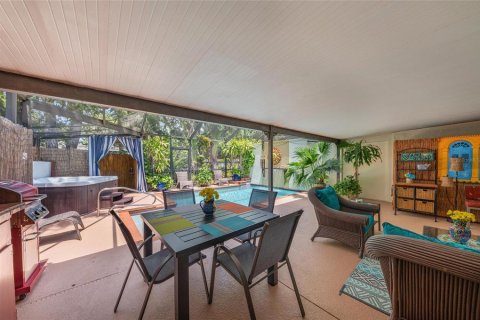 Propiedad comercial en venta en Sarasota, Florida, 6 dormitorios, 324.51 m2 № 1684647 - foto 16